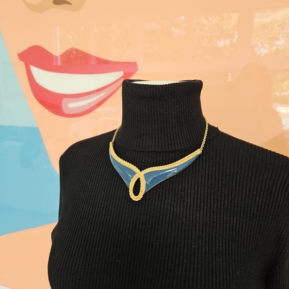 VTG  MONET RUNWAY TEAL ENAMEL  NECKLACE - Picture 9 of 9